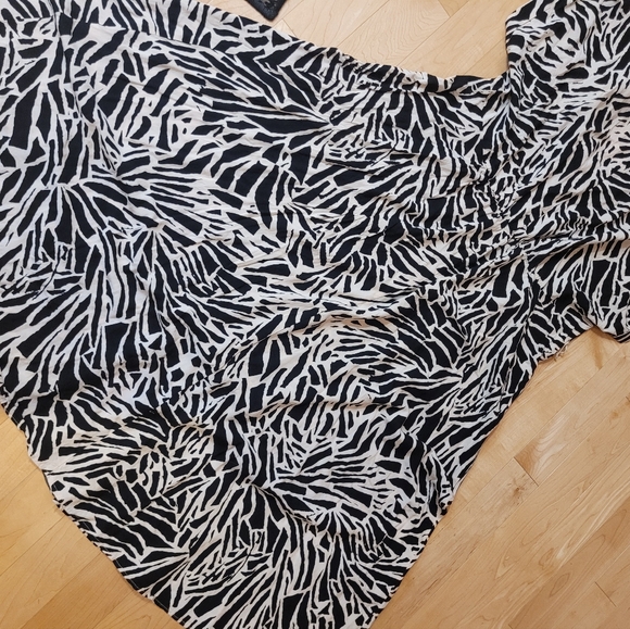 H&M short dress - Picture 8 of 11